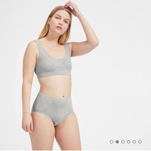 Everlane - the Tank Bra
